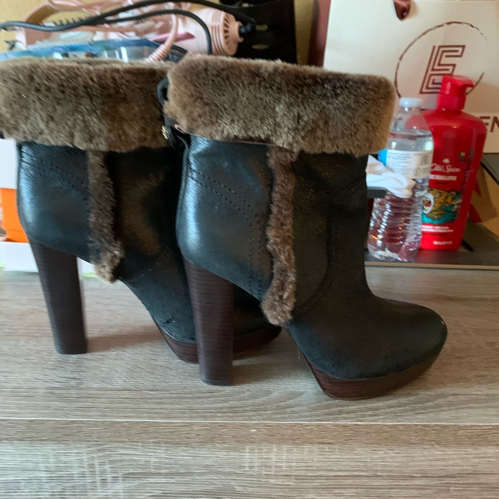 Tory Burch Sebastian Fur Trim Boots Heels Booties size 8.5 authentic